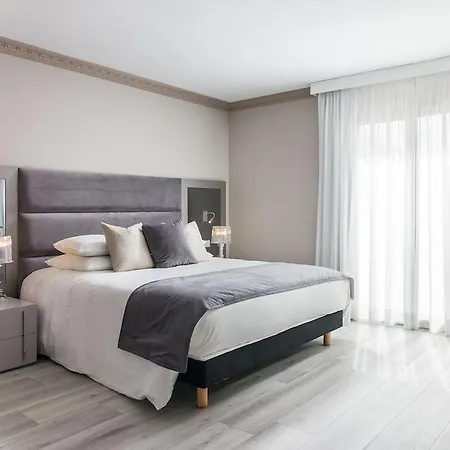 شقة فندقية وأجنحة بارك بلازا ماربيا