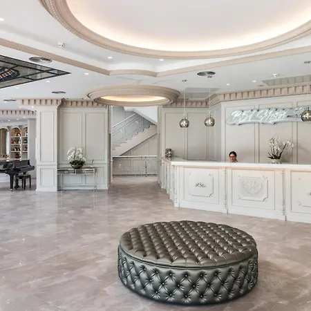 وأجنحة بارك بلازا شقة فندقية