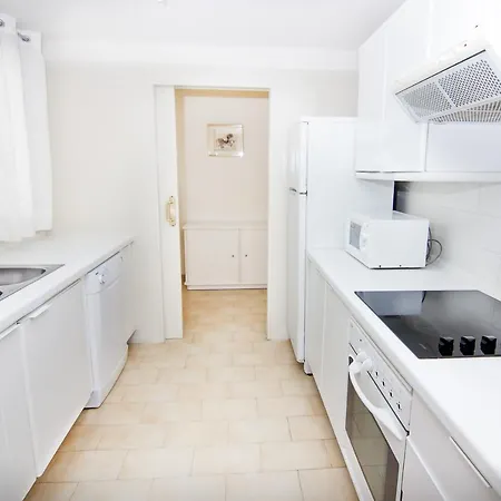 وأجنحة بارك بلازا 4*