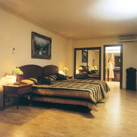 Apartahotel Park Plaza 4*
