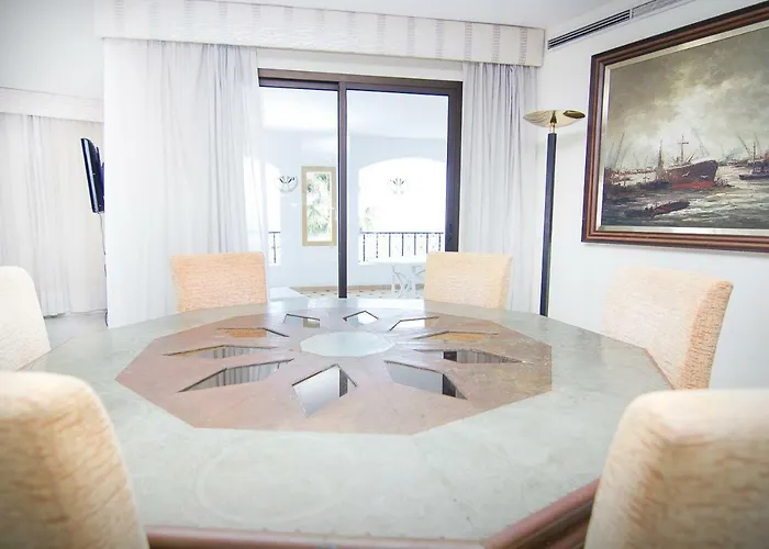 Apartahotel Park Plaza 4*